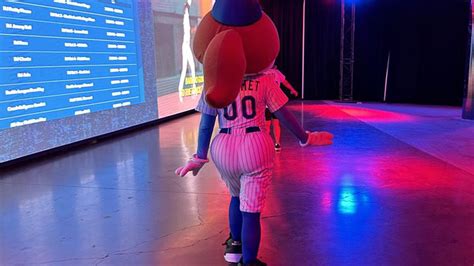 mrs met booty